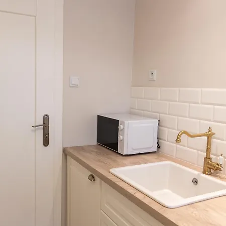 Apartment Przytulny Obok Jasnej Gory By Renters Czestochowa